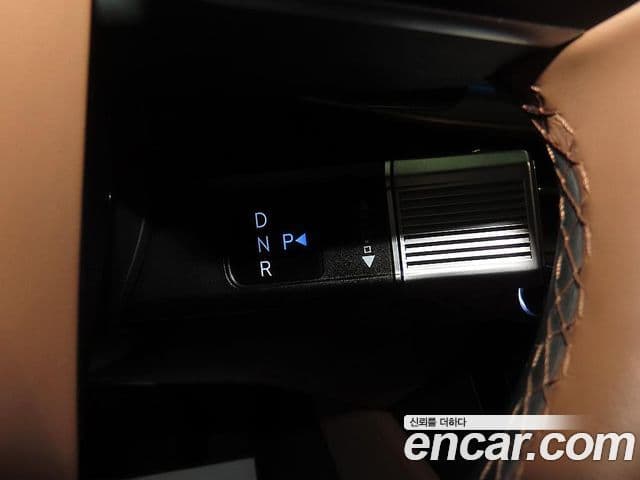 Hyundai Grandeur (GN7) Calligraphy, 2023 12