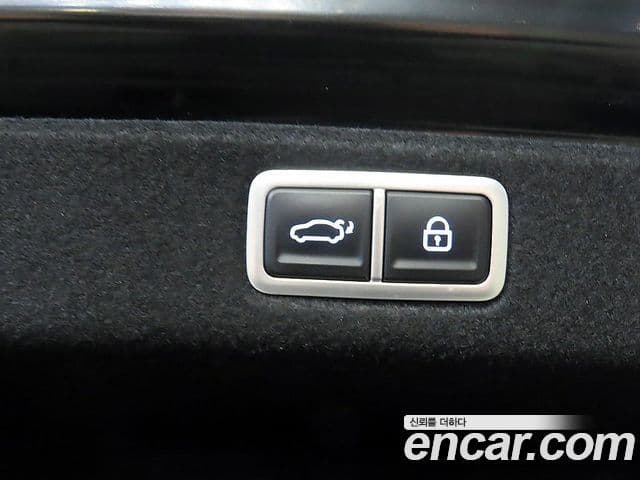 Hyundai Grandeur (GN7) Calligraphy, 2023 16