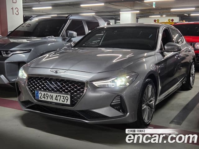 Genesis G70 Elite, 2020 1