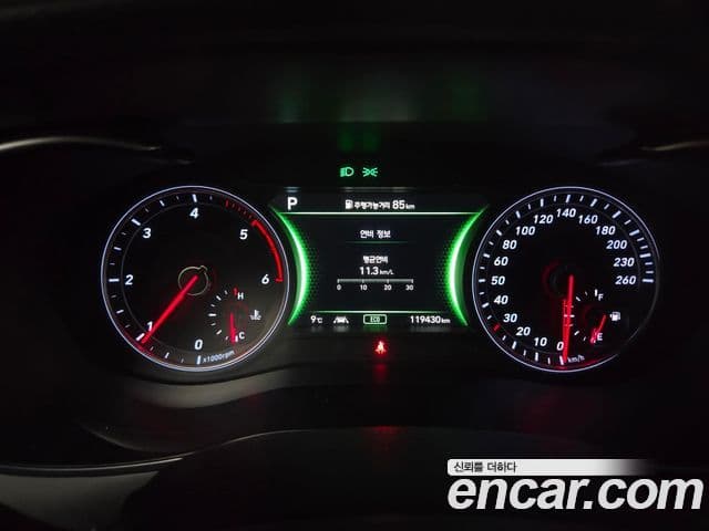 Genesis G70 Elite, 2020 12