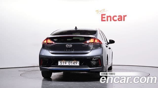 Hyundai Ioniq гибрид, 2017 4