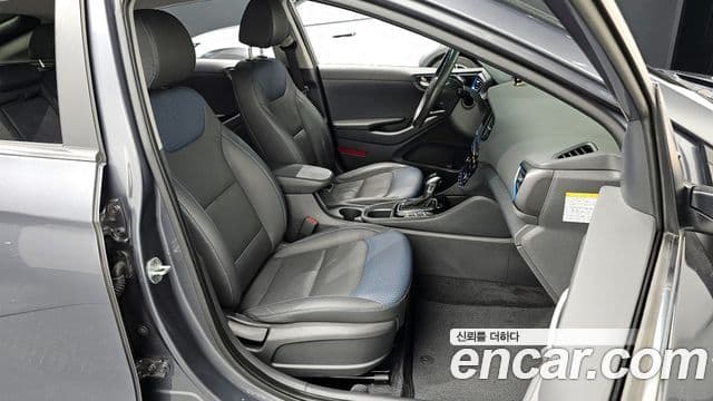 Hyundai Ioniq гибрид, 2017 10