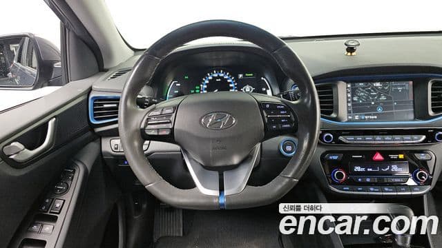 Hyundai Ioniq гибрид, 2017 13