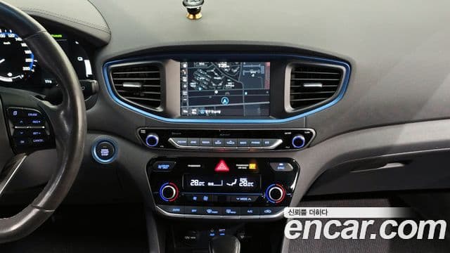 Hyundai Ioniq гибрид, 2017 15