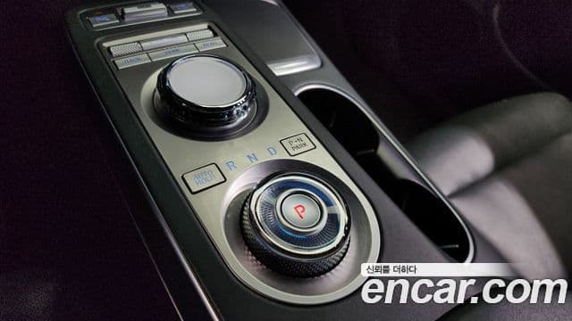 Genesis GV70, 2021 9