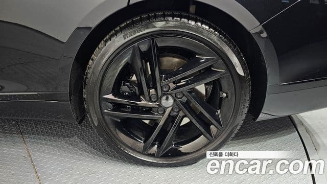 Genesis G80 (RG3) чёрный, 2026 все фото