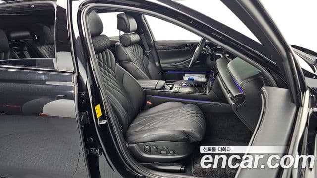 Genesis G80 (RG3) чёрный, 2026 10