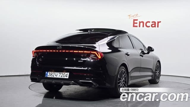 Kia K5 3세대 Signature, 2021 2
