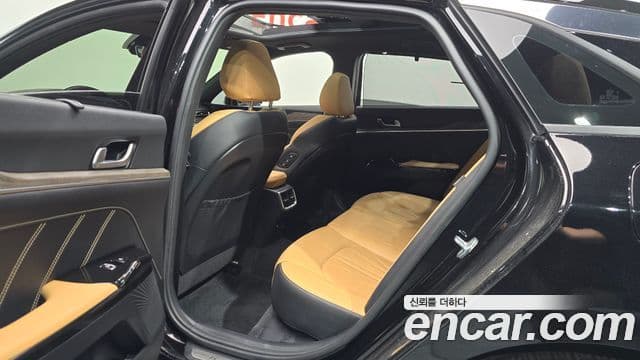 Kia K5 3세대 Signature, 2021 12