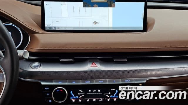 Genesis G80 (RG3) бензин 2.5 турбо 2WD, 2021 14