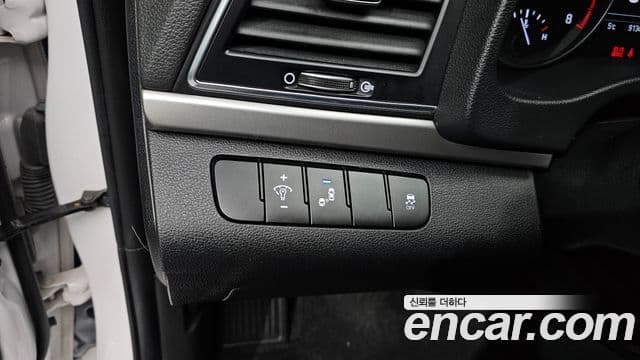 Hyundai Avante AD 1.6 GDI Value Plus, 2018 15