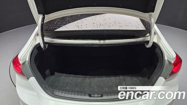 Hyundai Avante AD 1.6 GDI Value Plus, 2018 20