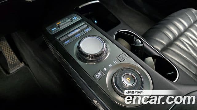 Genesis GV70, 2022 9