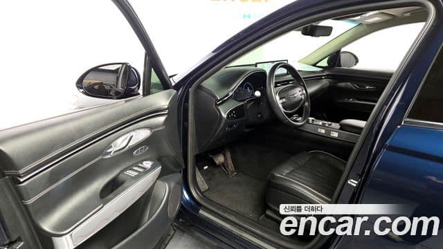 Genesis GV70, 2022 10