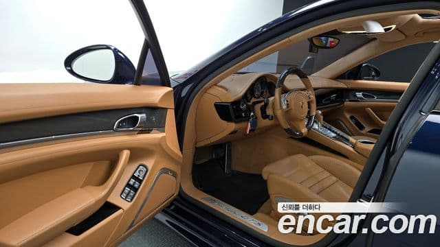 Porsche Panamera 970, 2015 11