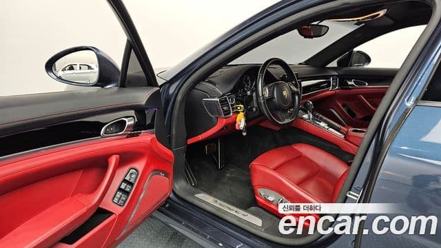 Porsche Panamera 970, 2015 10