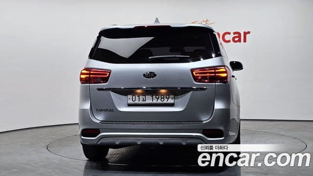 Kia The / новый New Carnival Luxury, 2019 4