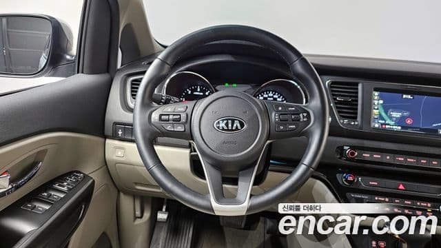 Kia The / новый New Carnival Luxury, 2019 13