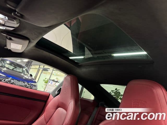 Porsche 911 (992) Carrera 4 GTS, 2026 15