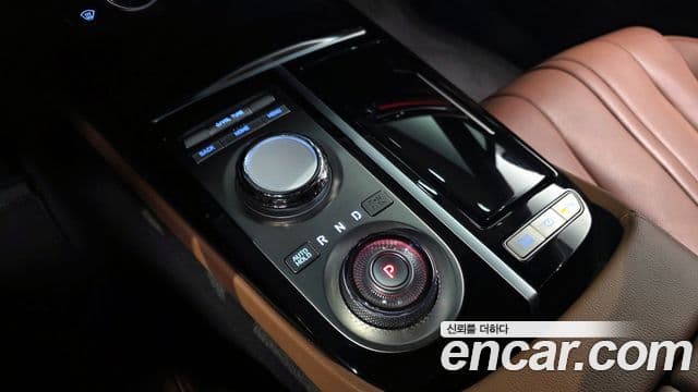 Genesis G80 (RG3) бензин 2.5 турбо AWD, 2024 9