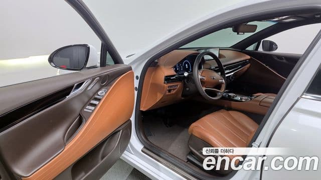 Genesis G80 (RG3) бензин 2.5 турбо AWD, 2024 10