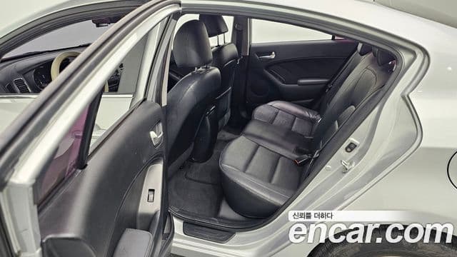 Kia The / новый New K3 Trendy, 2017 12