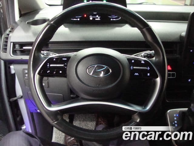 Hyundai Staria Modern, 2023 все фото