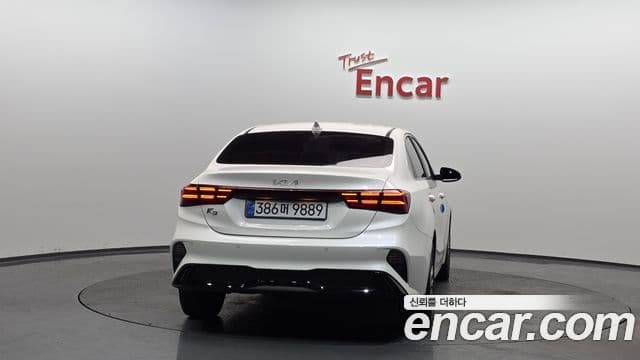 Kia The / новый New K3 2세대 Signature, 2022 4