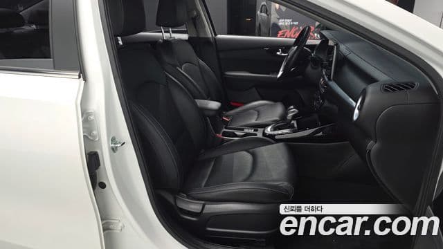 Kia The / новый New K3 2세대 Signature, 2022 10