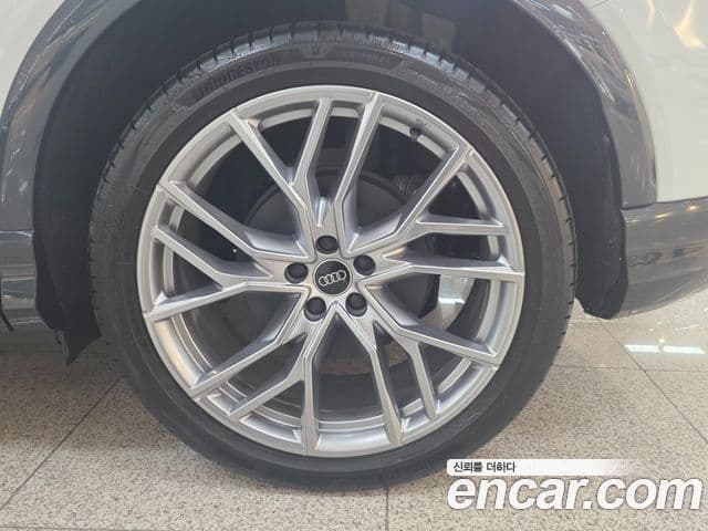 Audi Q4 e-Tron (F4) Premium, 2025 3