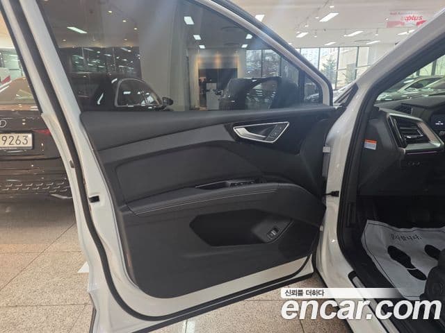 Audi Q4 e-Tron (F4) Premium, 2025 8