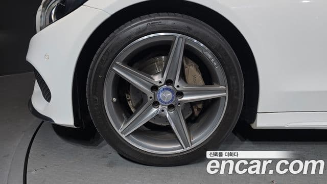 Mercedes-Benz C-класс W205 AMG Line, 2017 все фото