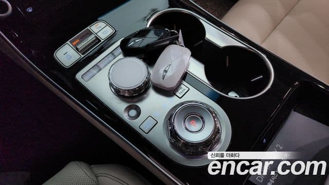 Genesis GV70, 2025 9