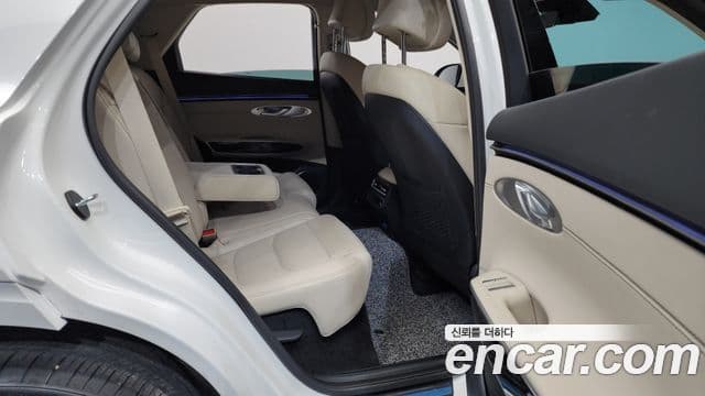 Genesis GV70, 2025 12