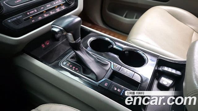 Kia The / новый New Carnival Prestige, 2019 9