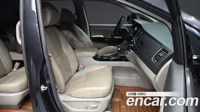 Kia The / новый New Carnival Prestige, 2019 11