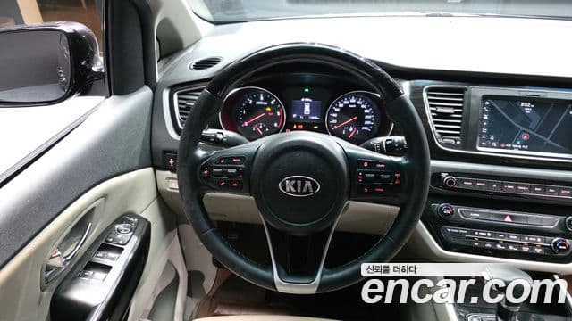 Kia The / новый New Carnival Prestige, 2019 13