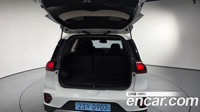 Kia Niro Plus Light (таксомоторный тип), 2023 20