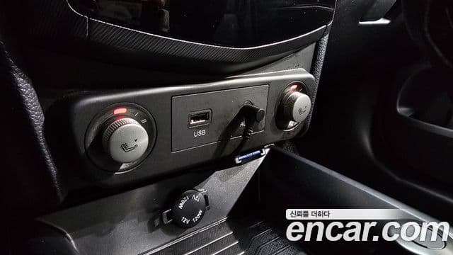 KG모빌리티(SsangYong) Tivoli VX 2WD, 2017 18