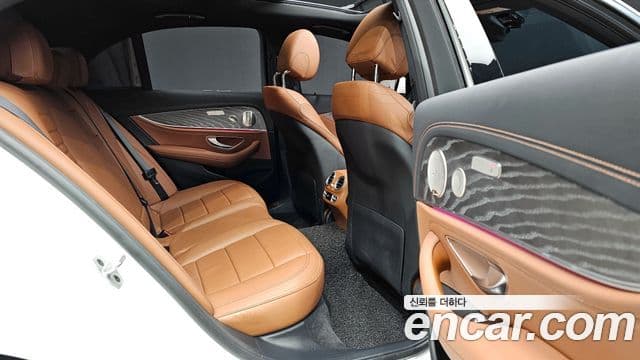 Mercedes-Benz E-класс W213 AMG Line, 2021 11