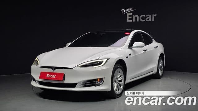 Tesla модель S Long Range, 2020 1