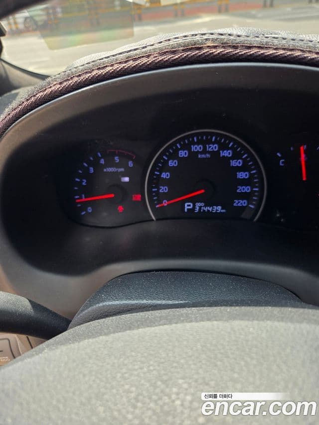 Kia Carnival R President, 2014 7