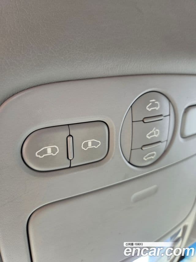 Kia Carnival R President, 2014 15