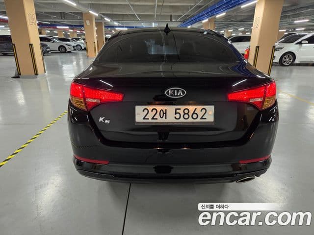 Kia K5 2.0 Deluxe, 2012 4