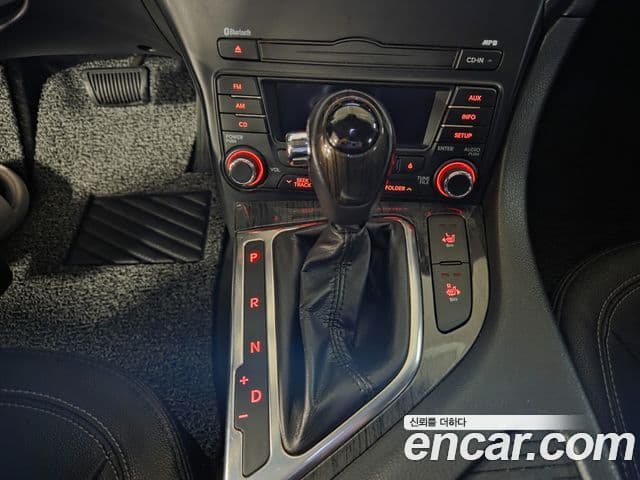 Kia K5 2.0 Deluxe, 2012 9