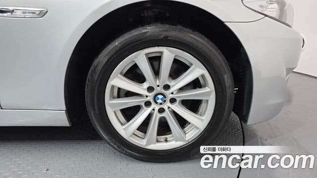 BMW 5시리즈 (F10), 2011 все фото