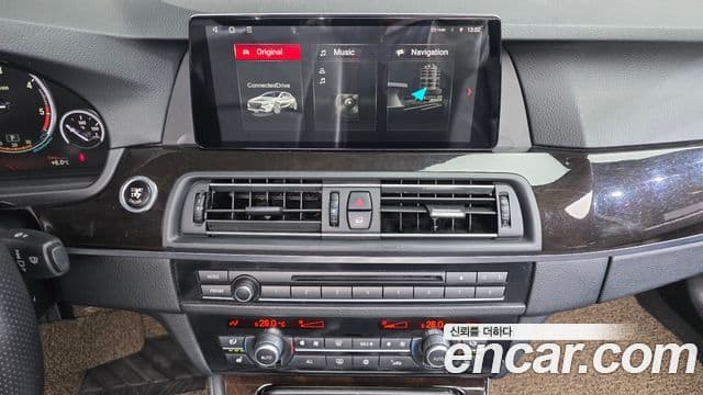 BMW 5시리즈 (F10), 2011 15