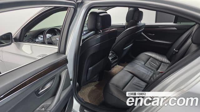 BMW 5시리즈 (F10), 2011 18