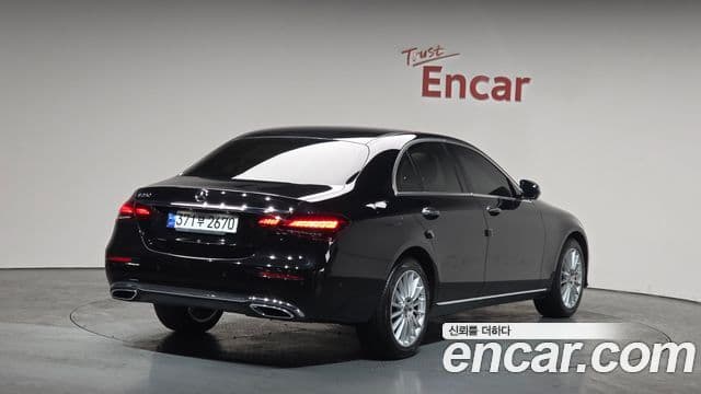 Mercedes-Benz E-класс W213 Exclusive, 2023 2