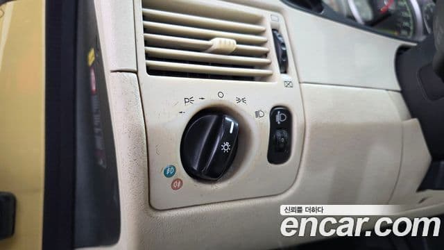 크라이슬러 크로스파이어 Roadster 3.2, 2005 14